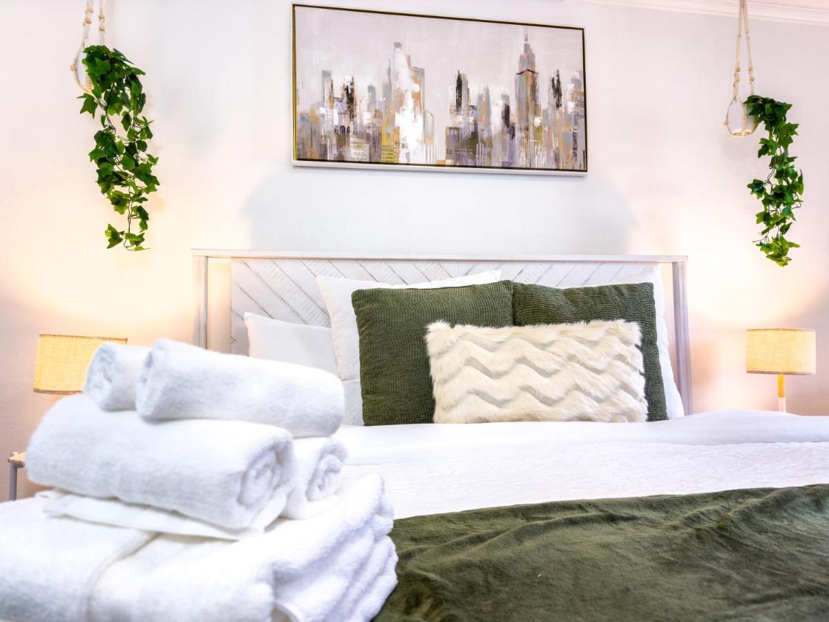 1K Bed Studio Apt With Shared Pool 02 クリアウォーター エクステリア 写真