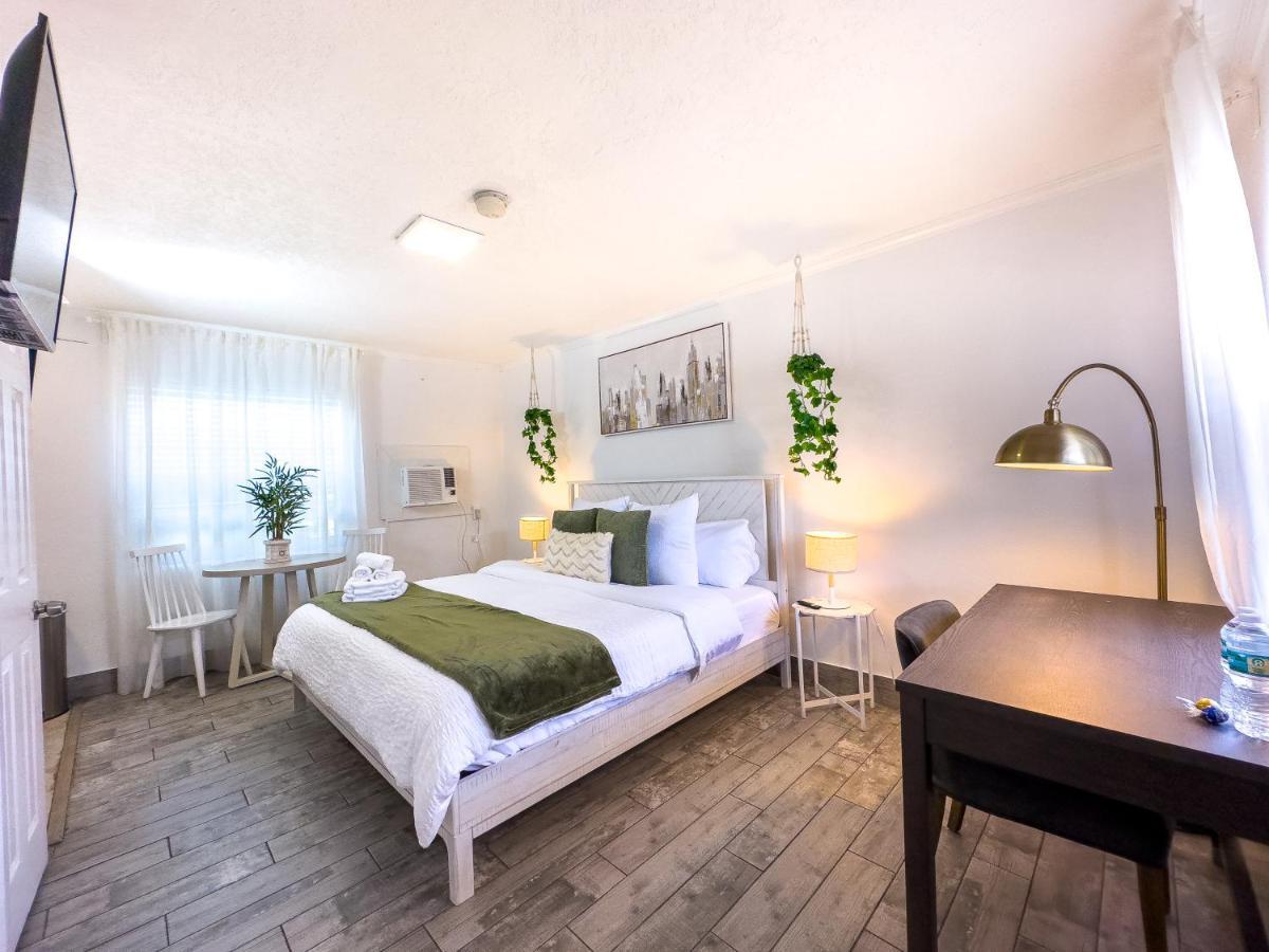 1K Bed Studio Apt With Shared Pool 02 クリアウォーター エクステリア 写真