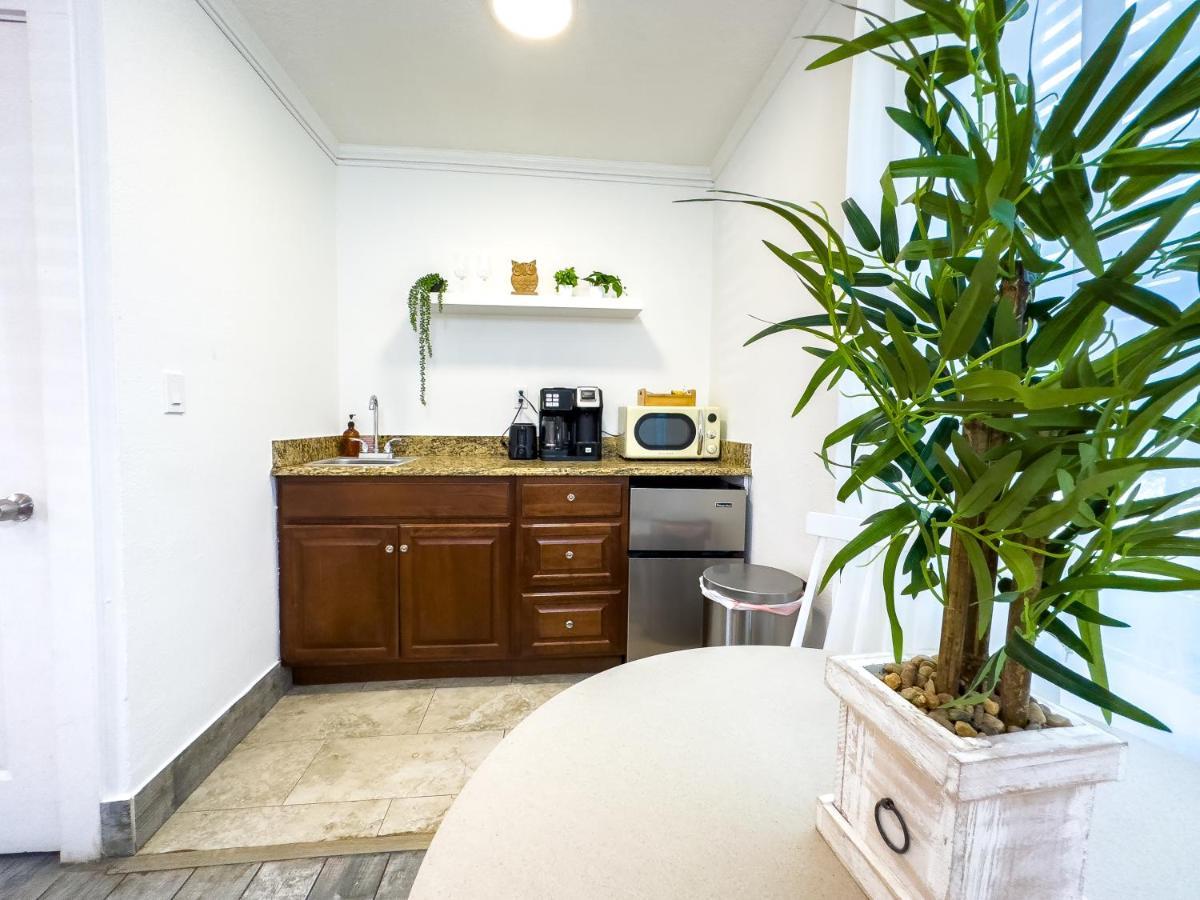1K Bed Studio Apt With Shared Pool 02 クリアウォーター エクステリア 写真