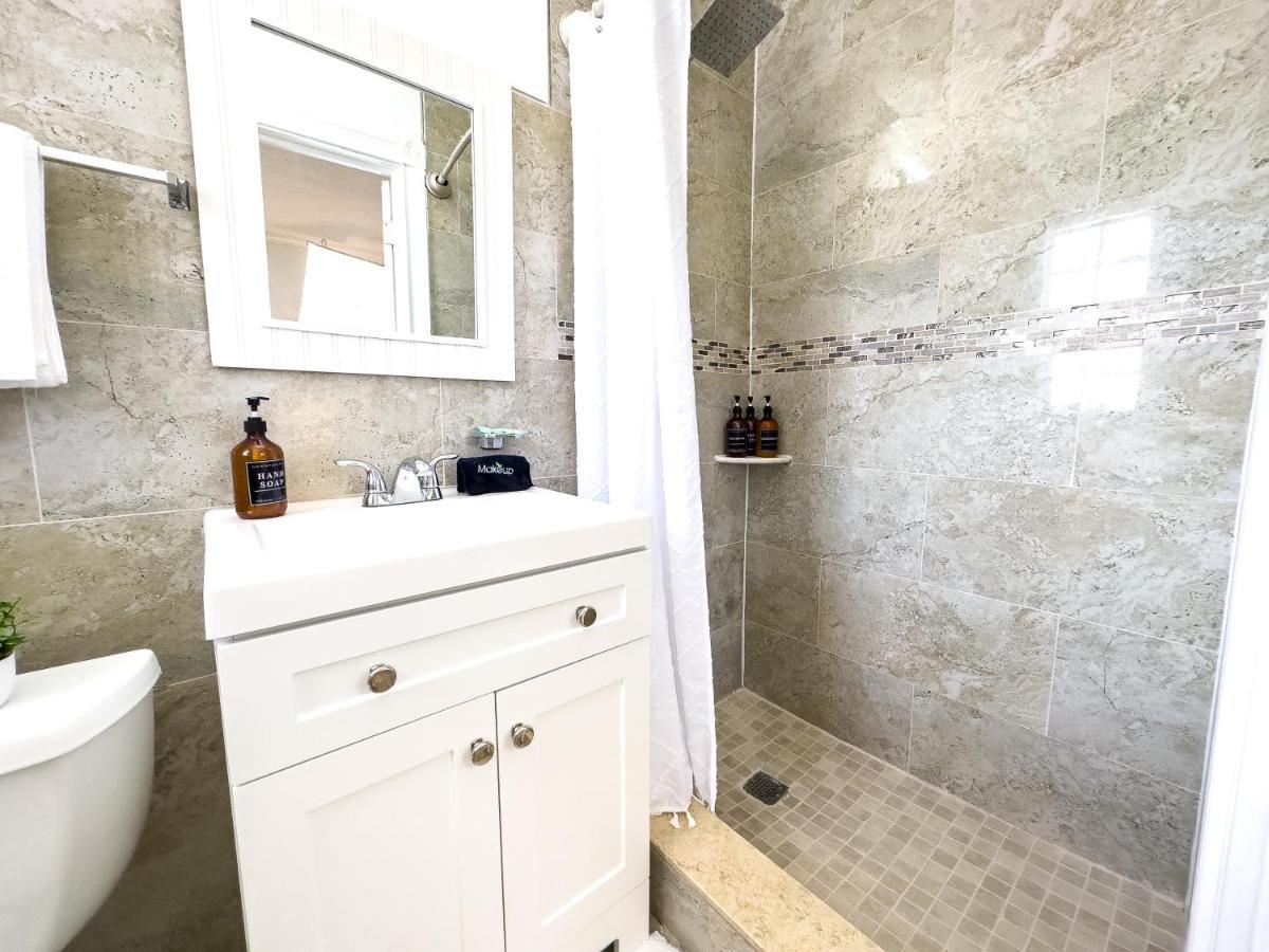 1K Bed Studio Apt With Shared Pool 02 クリアウォーター エクステリア 写真